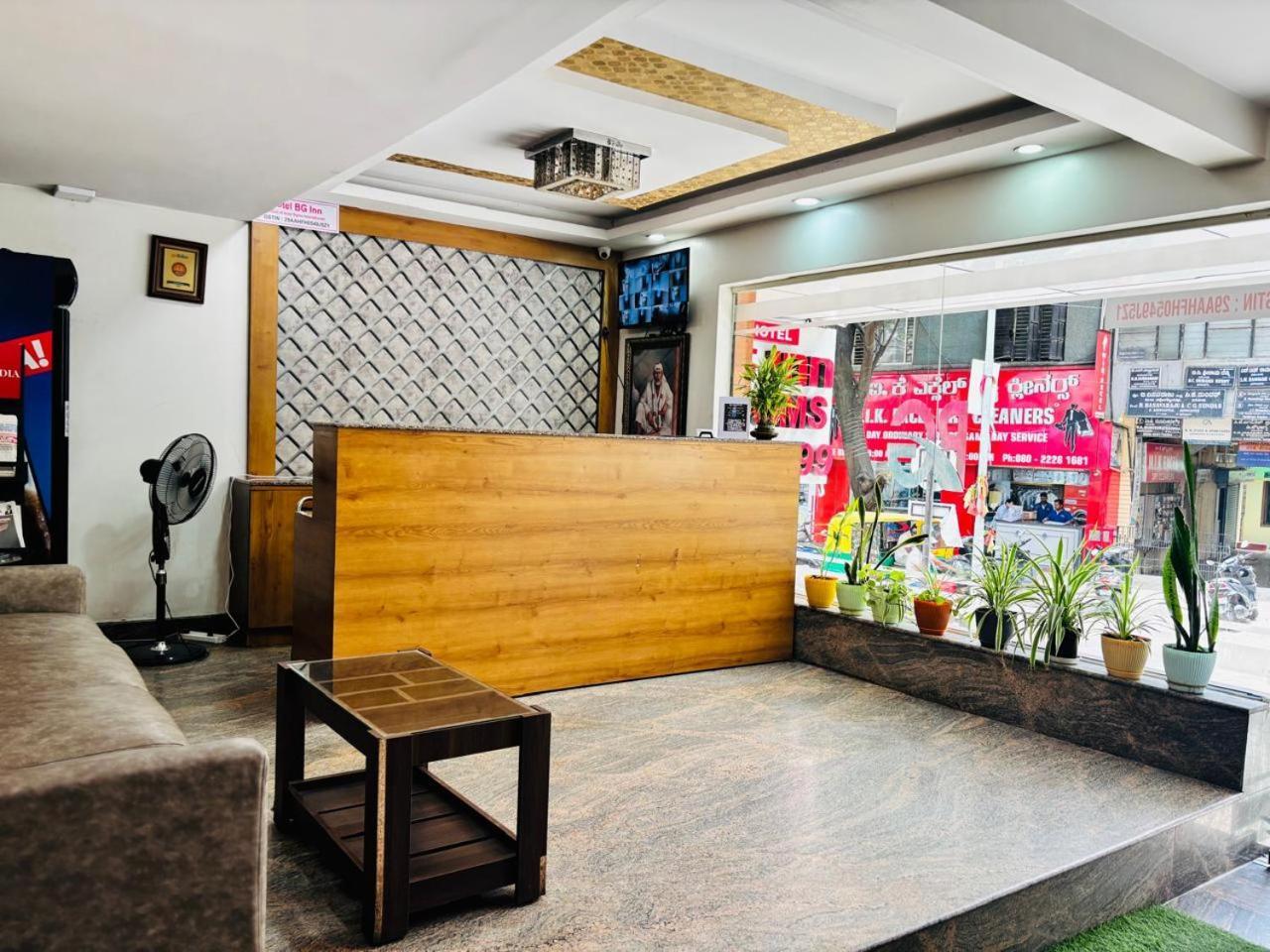 Hotel Bg Inn Бангалор Екстериор снимка